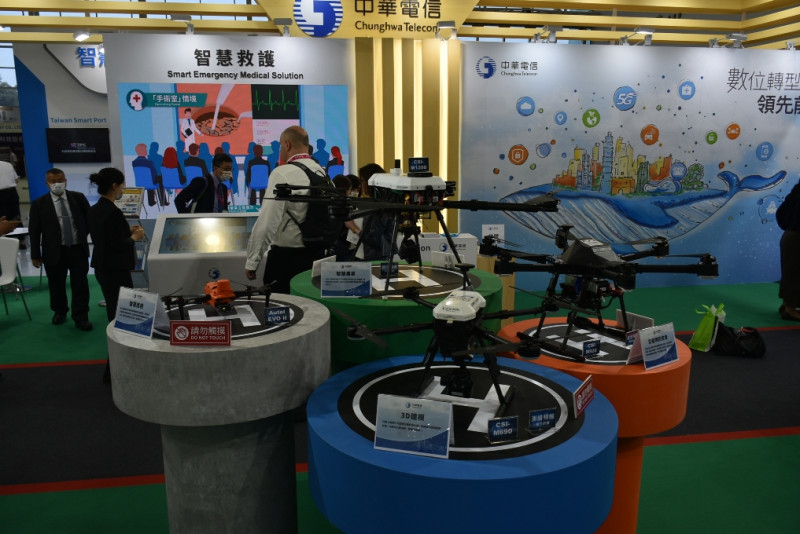 中華電信的「無人機管道智慧巡檢」展項
